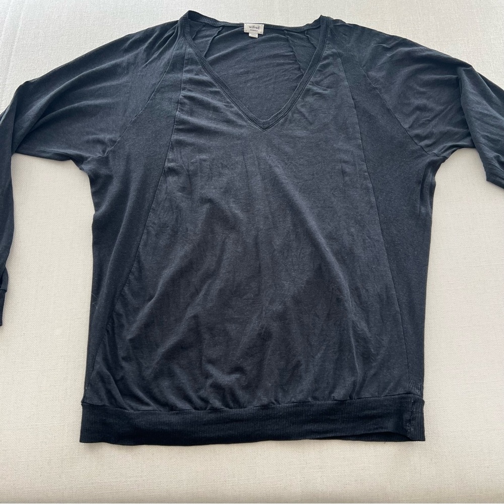 ARITZIA WILFRED Super Soft Raglan Gray Long Sleeve